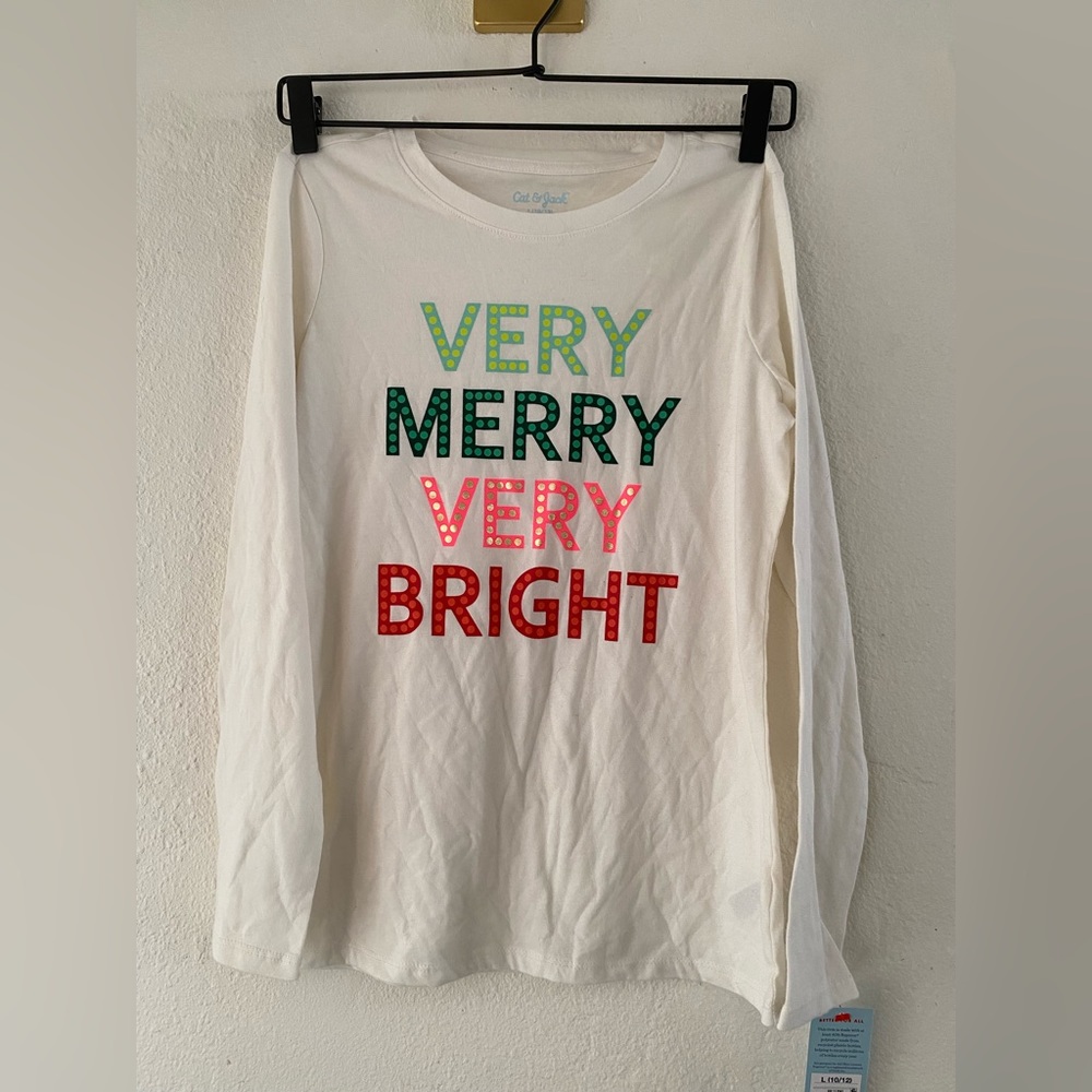 Cat & Jack Girl’s Very Merry Long Sleeve Shirt NWT Large